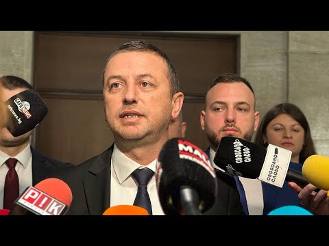 &bdquo;Възраждане&ldquo; алармира: Фотоволтаични паркове заемат земеделски земи