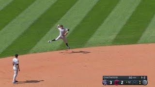 COL@CLE: Story makes jump throw to close out the game screenshot 4