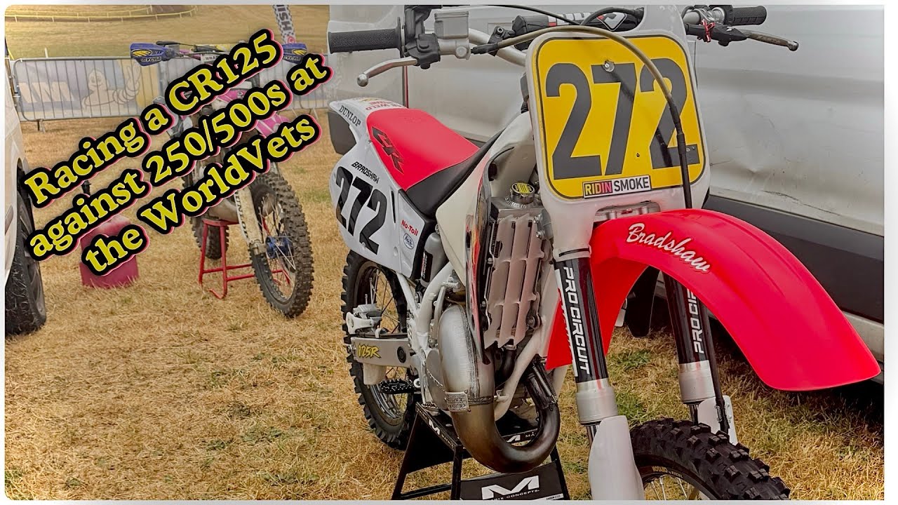 I raced a 1997 Honda CR125 at the World Vets 🇬🇧. What a FUN moto