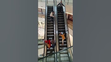 Escalator funny videos 🤣🤣 #shorts #shortsfeed #funny #escalator #pranks #prankinindia #viralshorts