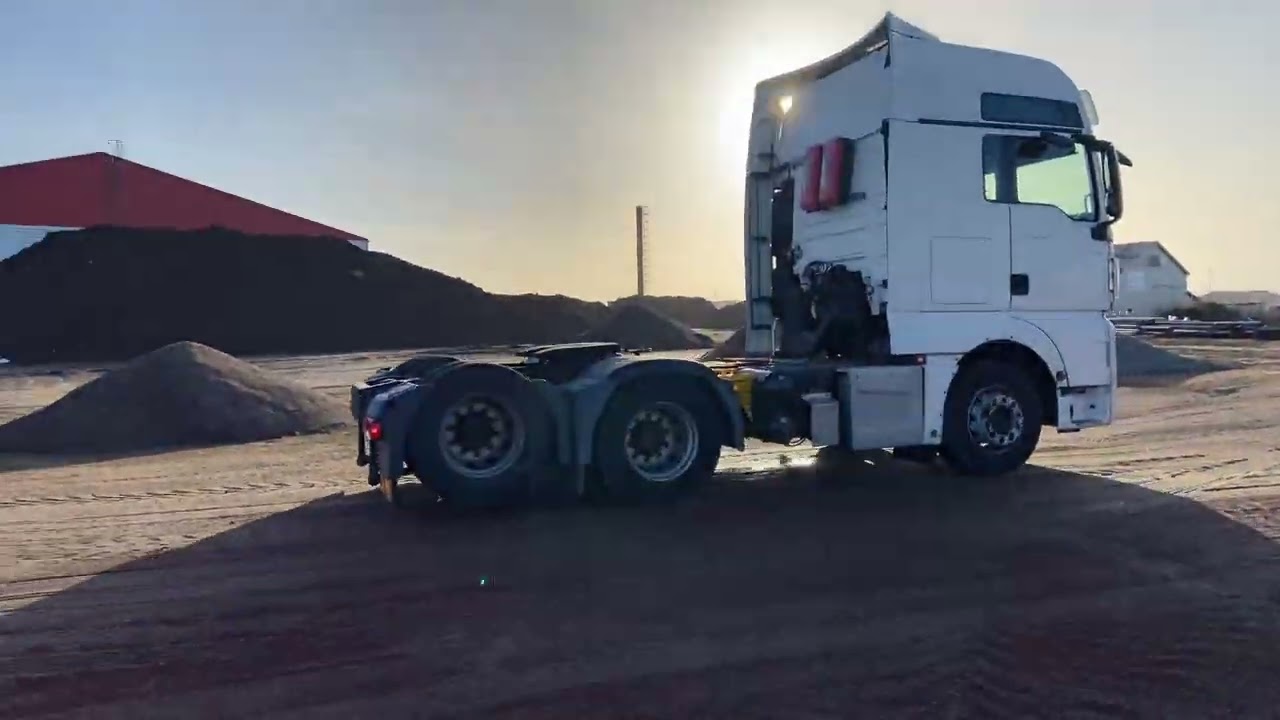 Dragbil MAN TGX 28.480