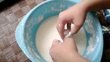 3  of 3 Corn starch can act like quicksand.  when I let it go, it becomes a liquid