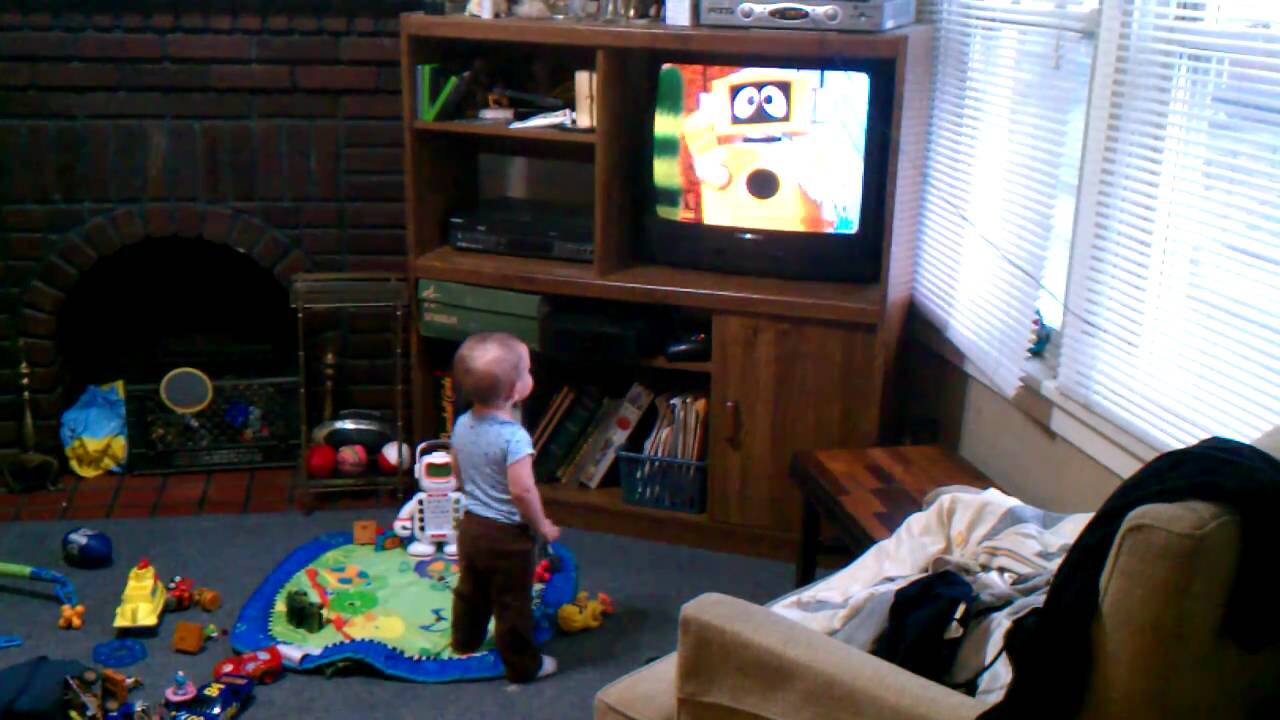 Jordan Riley Gabba Jordan doing the yo gabba gabba-wiggle, hold still - YouTube