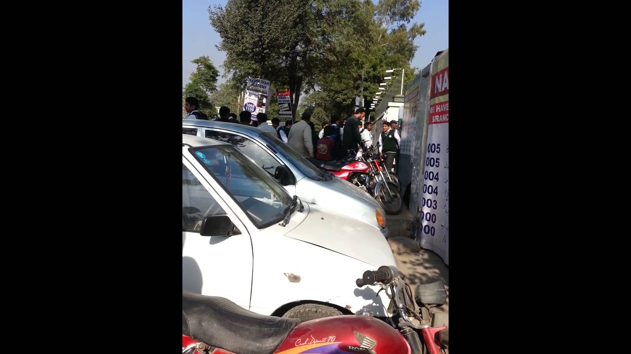 lahore road accident students heavy scene YouTube