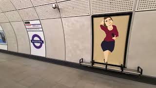 Alighting at Whitechapel Elizabeth Line Platform B