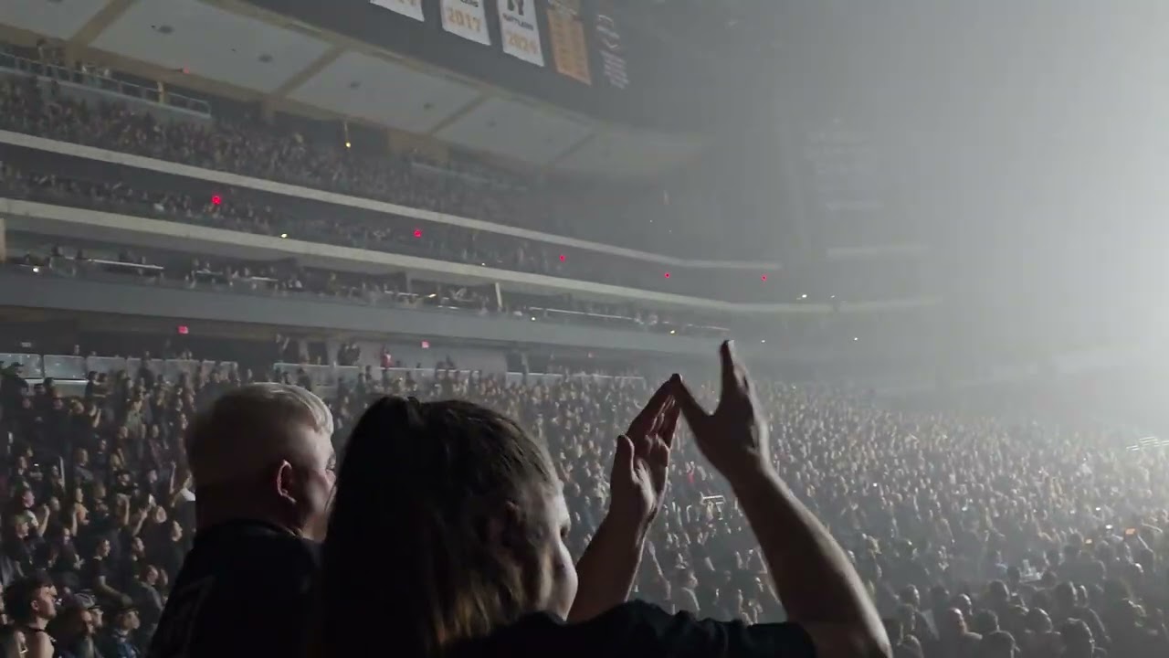 Nine Inch Nails - Head Like a Hole  Desert Diamond Arena Glendale AZ 3/6/2026