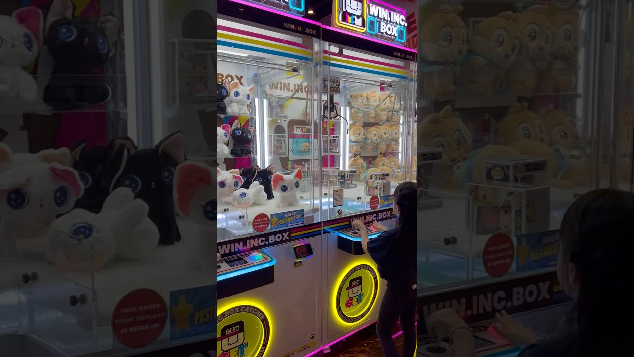 Yuhuu playing at funworld yey 