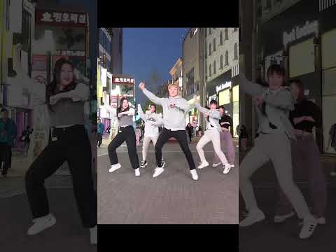 #랜덤플레이댄스 에 #강남스타일 이 나왔을 때 댄서들의 반응 ㅋㅋㅋㅋㅋ #Shorts [BLACK DOOR 블랙도어]