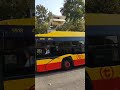 Opuszczenie pantografu autobusu elektrycznego na pętli Esperanto i odjazd z klaksonem.