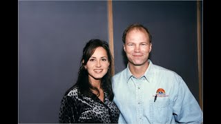 Famous Chely Wright, country artist, activist, author and mother. #countrymusic #hitsong  #outerbanks Net Worth