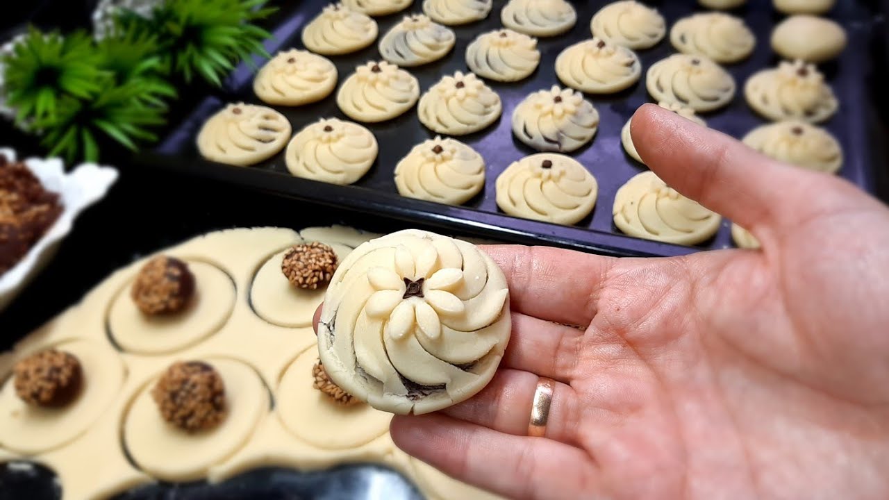 هادي هي الحلوة لي ضروري منحضرها فكل عيد👌بدون بيض وبدون خميرة✔لذيذة هشيشة وكذوب ذوابان في الفم/حلويات