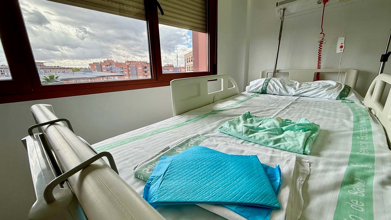 TVEX 04.03.26 EN LA PICOTA 1956 Se contratarán los servicios esenciales de los hospitales de Mérida