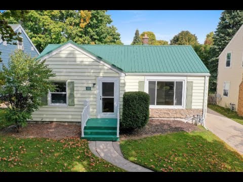 525 Dorelle St, Kewaunee, WI home video tour