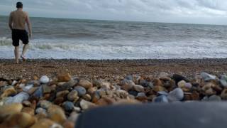 Naturesizin, S01E11: Bexhill-on-Sea, Crisp's-private-beach. 000+84GfqvkRPfBeHs3u time 0+04