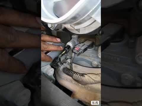 تغيير حساس ضغط زيت المحرك    تاهو ويوكن   2015 2020