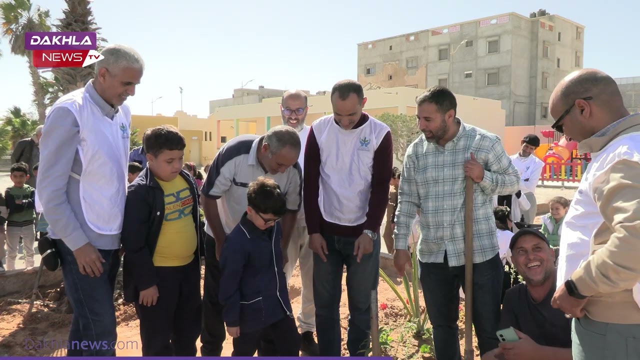 جمعية خليج وادي الذهب تنظم عملية تشجير بمدرسة عبد الله ولد باهيا