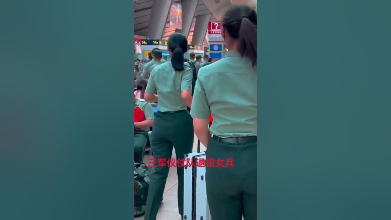 最美中國女兵，祝你一路順風！英姿颯爽，青春無悔軍營路！Beautiful Chinese Female Soldiers (1)