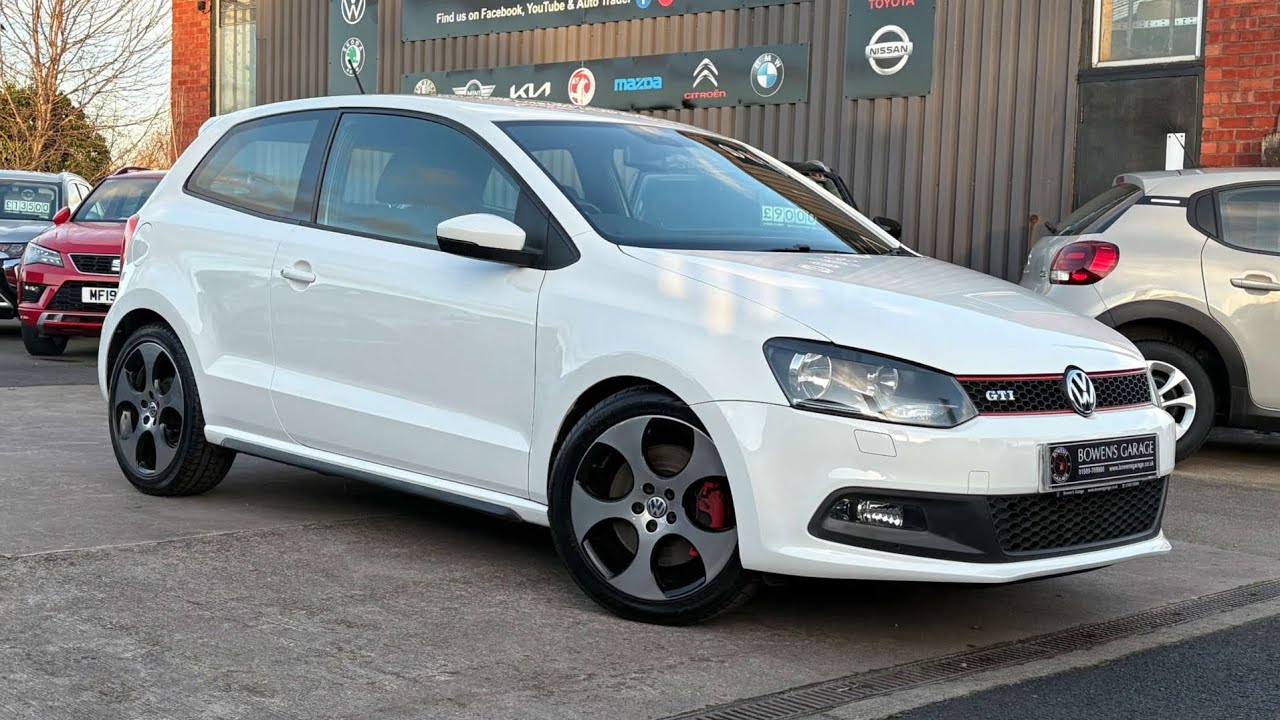 Volkswagen Polo GTI 1.4 DSG (180) 3Dr 2013 года выпуска, цвет Candy White. Пробег 37 тыс. миль. 1...