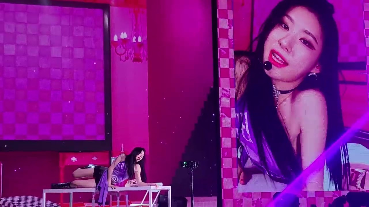 ITZY Chaeryeong - Bloodline Solo Stage  (Hulu Theater Madison Square Garden)
