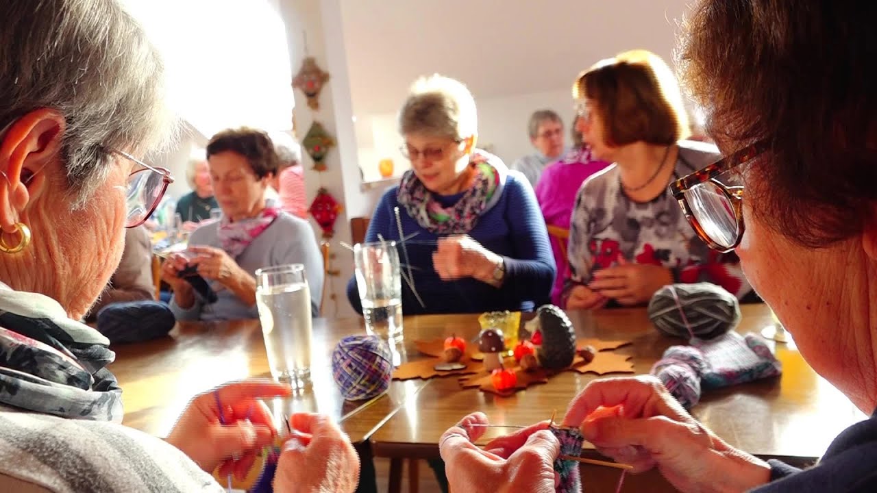 Stricken für Obdachlose: Wie ein Verein mit Wolle Wärme und Hoffnung schenkt