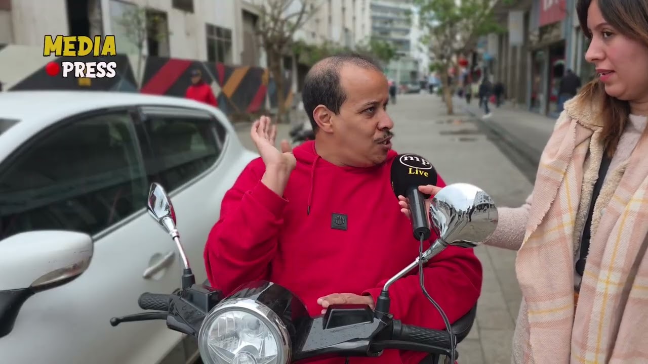 مواطن وجه رسالة لتجر الملابس مع اقتراب العيد ..تقاو الله في الدراوش 