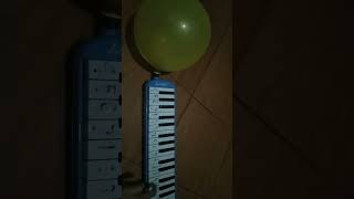 Pianika Basuri Pakai Balon Kalo Mau Bisa Coba Ya