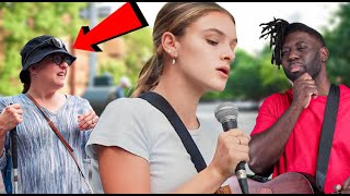 Random Girl Sings for Her Deaf Mom In Public