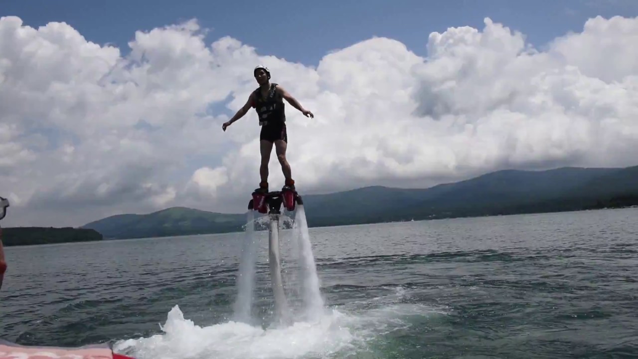 水面で空中浮遊!? フライボード体験をTORQUE G03で撮影してみた