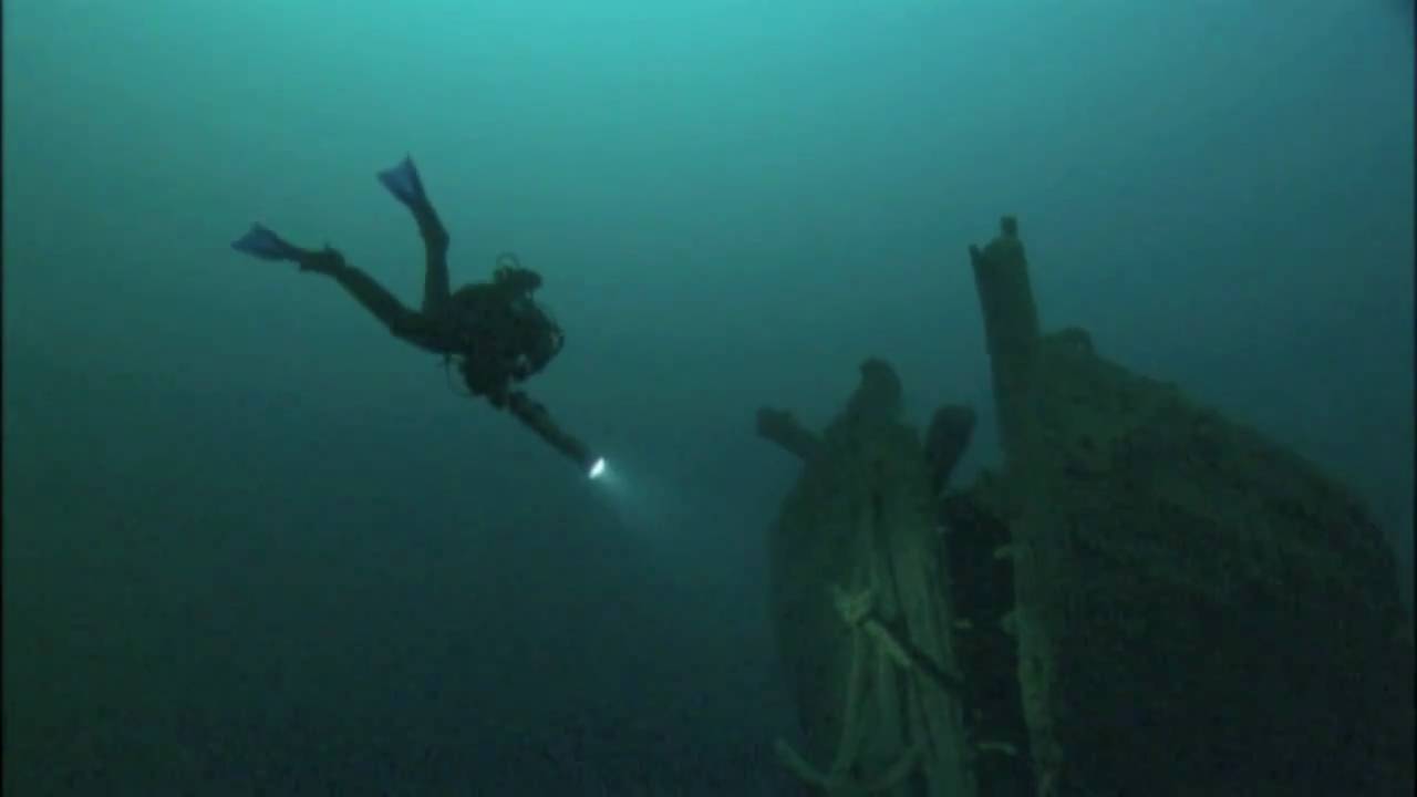 Wreck Diving with Force Fins