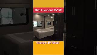 Woody&#39;s RV | TikTok 03 | Vancouver Video Production | Citrus Pie Media Group