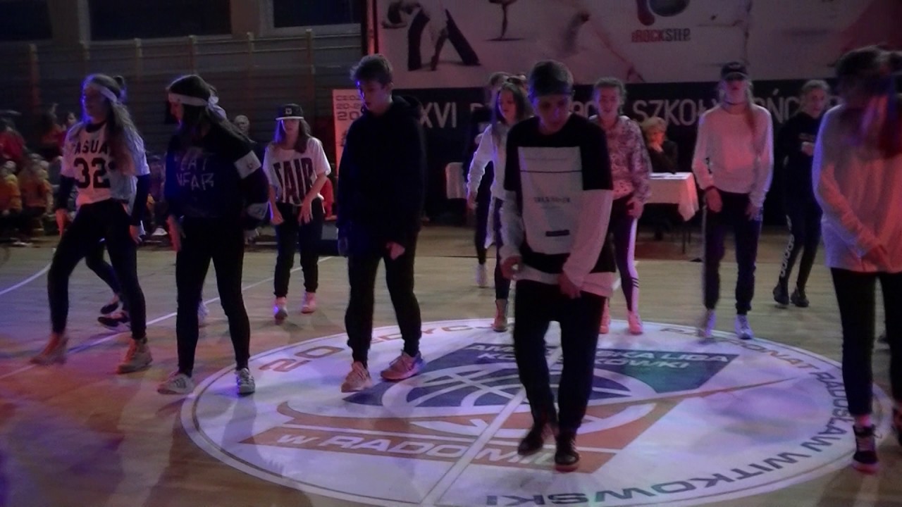 Marika i Dominik Ambroziak w pokazie z Rockstep Crew Senior