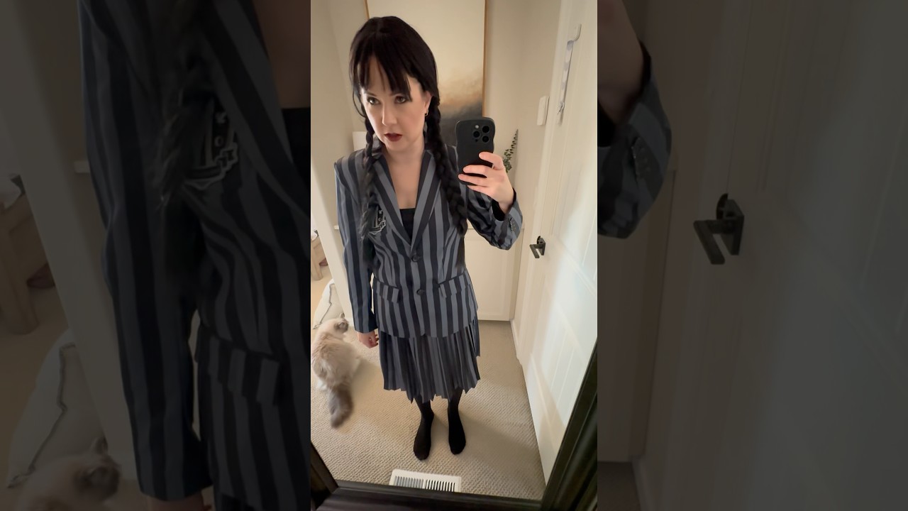 Waiting for my Nevermore Academy acceptance like… @Netflix