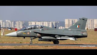 HAL Tejas Mk 1 Trainer (LCA) at Aero India ( 4K Video)