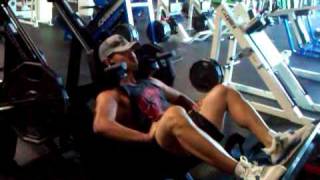 5.3.11 - hack squats, FST-7 series