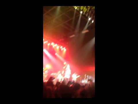 Young the Giant "Ignition (Remix)" Encore