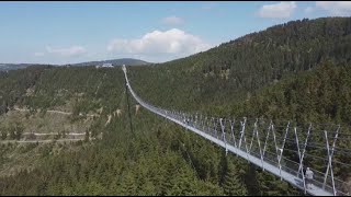Самый длинный в мире подвесной мост открылся в Чехии