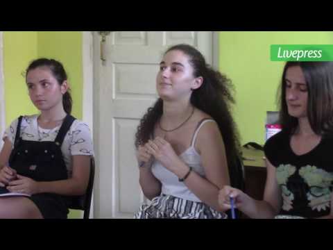 ქალი საჭესთან