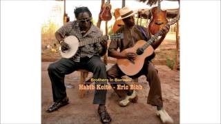 Miniatura de vídeo de "Eric Bibb and Habib Koité - On My Way To Bamako [audio only]"