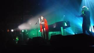 Birdy - Take My Heart (Live @Camden Roundhouse) Resimi