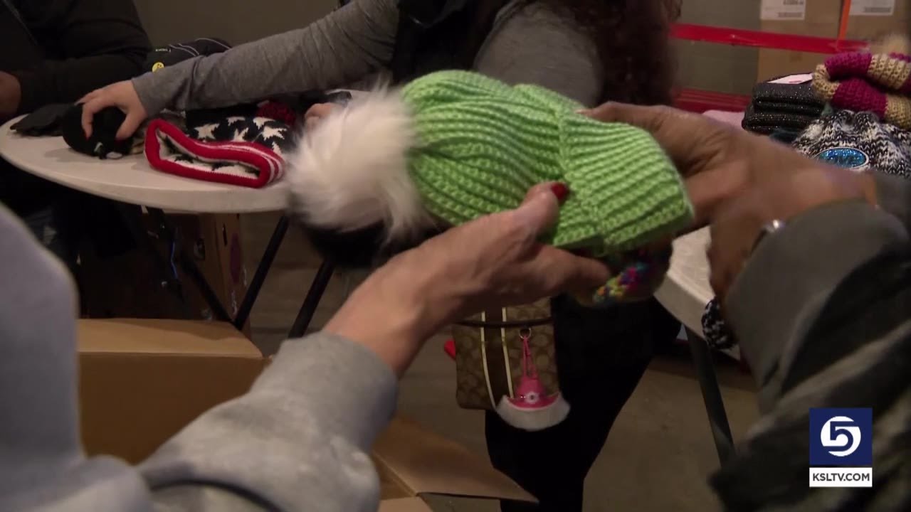 Aaron Lowe Foundation gives to those in need ahead of senior night