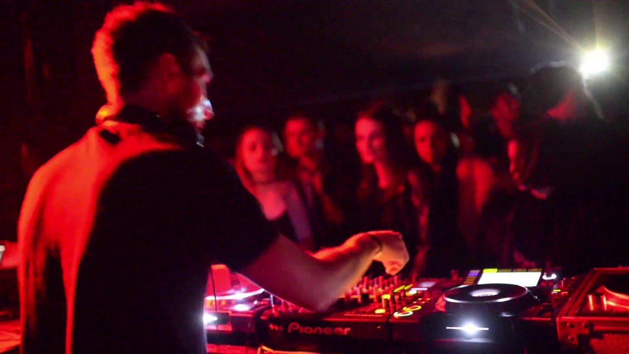 grad_u dub & techno dj set @ Local Underground, Štatai 25th Dec 2016