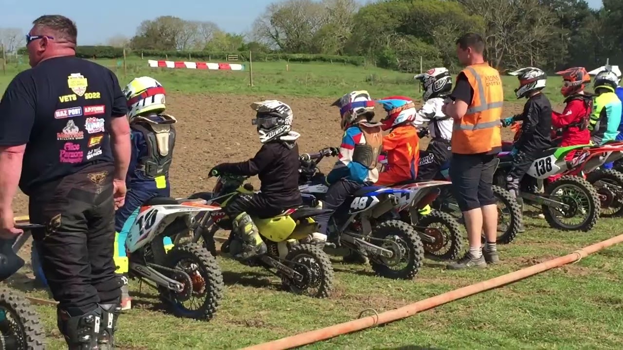 @loganprice8025  Babbel Motocross by the Mold Amca club .Me and Ethan from the Wirral Club are ready.
