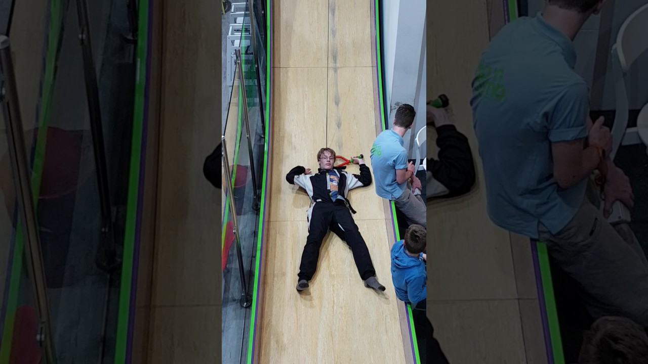 Pull up drop slide at cornwall services