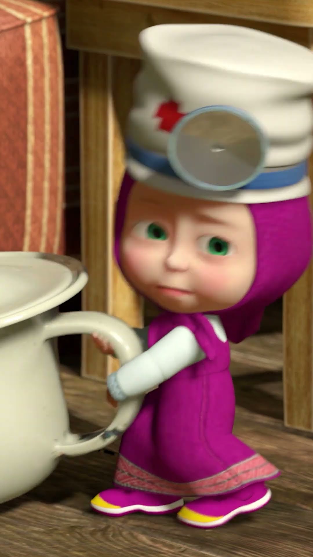 Вболівати не набридло? ? #Shorts #машатаведмiдь #MashaBearUkr #mashaandthebear #Будьтездорові
