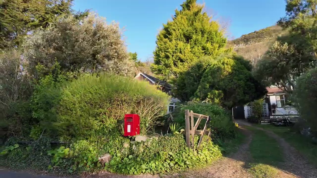 Blustery walk in the Isle of Wight Undercliff