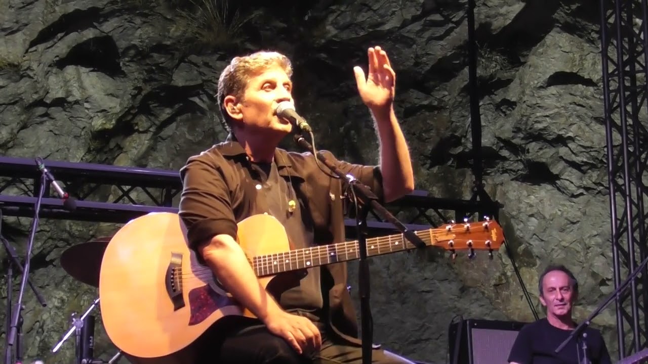 Θέλω να ζητήσω συγγνώμη & Μισή πίστη - Σωκράτης Μάλαμας / Θέατρο Βράχων Βύρωνα 2023