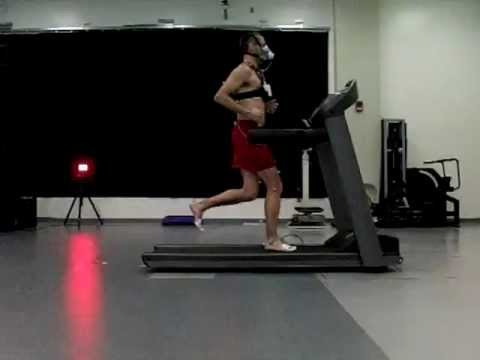 running barefoot on treadmill