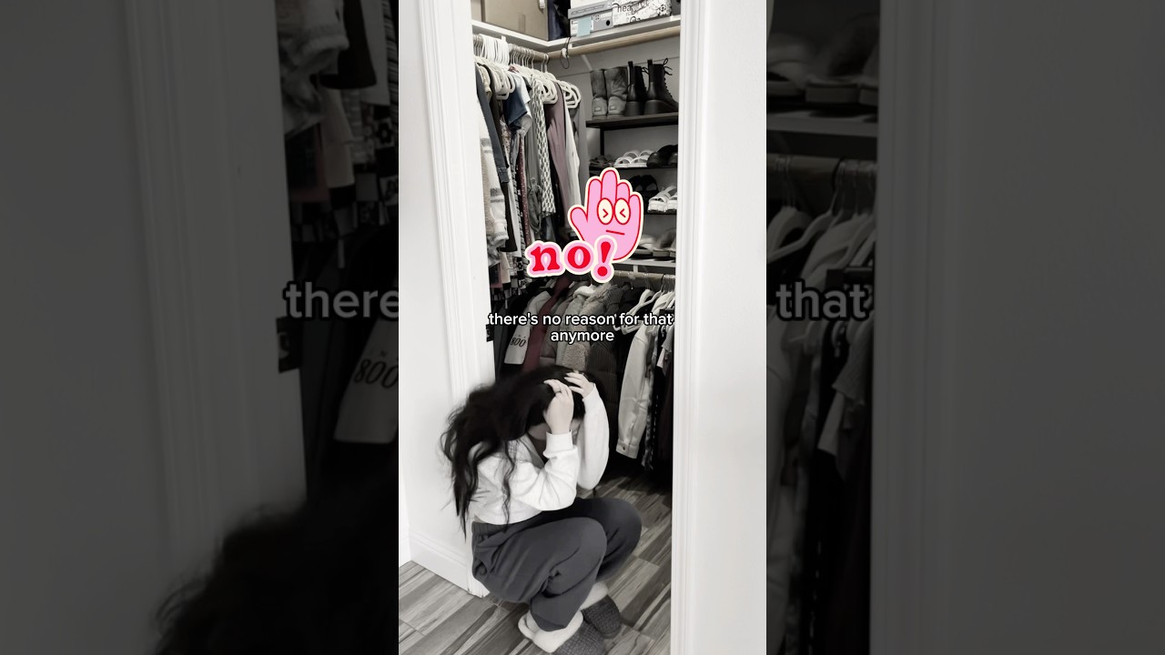 Make, save & plan outfits with this virtual closet app! 