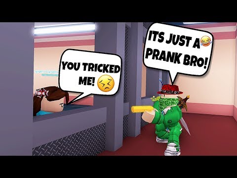 Buying The New Exotic Striker Suit Roblox Assassin Youtube - zacharyzaxor roblox assassin