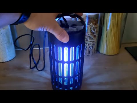 Vidéo — Lampe UV transportable anti moustique, mouche, moucheron, mite, guêpe